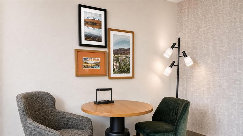 <b>Hampton Inn Sun Valley Room</b>. Images powered by <a href="https://iceportal.shijigroup.com/" title="IcePortal" target="_blank">IcePortal</a>.