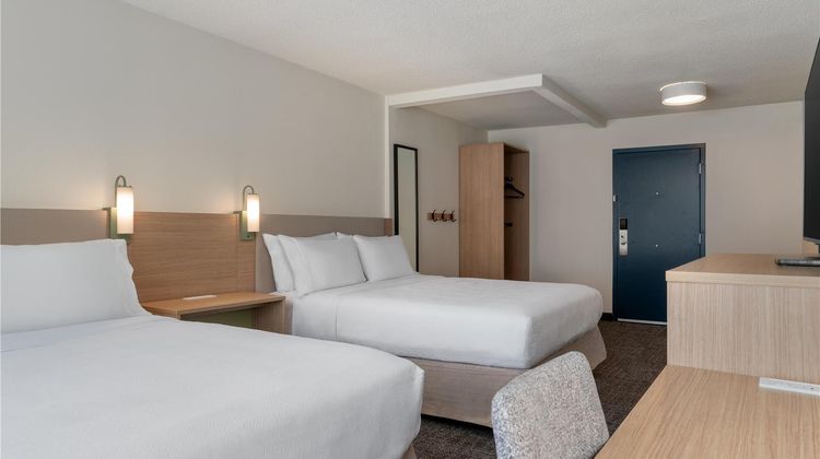 Spark by Hilton Watertown Room