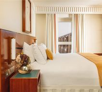 Hotel des Grands Voyageurs Room
