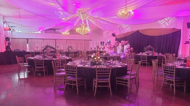 <b>Lido Hotel Ballroom</b>. Images powered by <a href="https://iceportal.shijigroup.com/" title="IcePortal" target="_blank">IcePortal</a>.