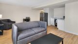Baldwin Inn & Suites, SureStay Collectio Suite