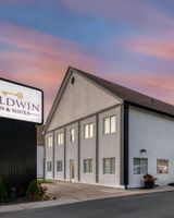 Baldwin Inn & Suites, SureStay Collectio
