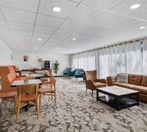 Baldwin Inn & Suites, SureStay Collectio Lobby