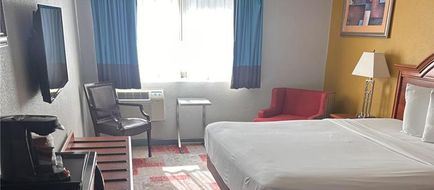 Americas Best Value Inn Hayward Room