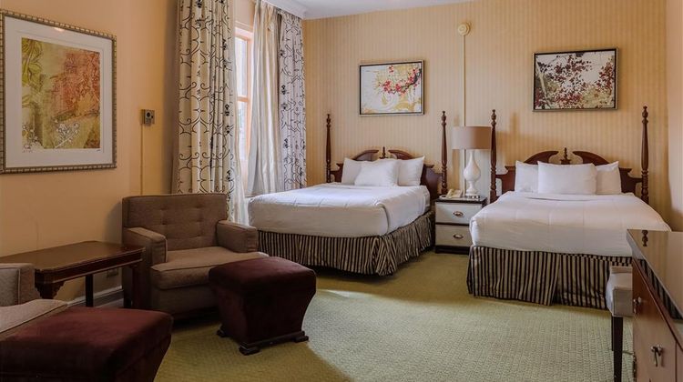 Arlington Resort Hotel & Spa Suite