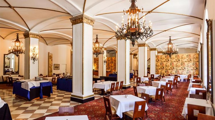 Arlington Resort Hotel & Spa Restaurant