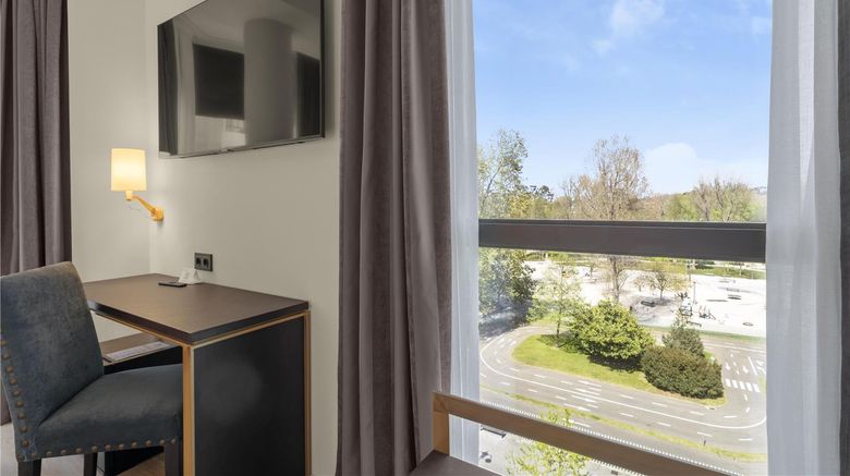 <b>Zentral Gijon Rey Pelayo Hotel Room</b>. Images powered by <a href="https://iceportal.shijigroup.com/" title="IcePortal" target="_blank">IcePortal</a>.