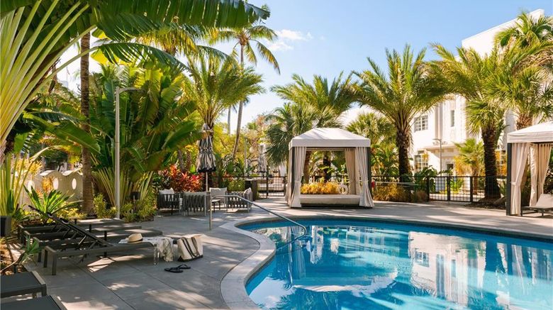 <b>Washington Park Hotel South Beach Pool</b>. Images powered by <a href="https://iceportal.shijigroup.com/" title="IcePortal" target="_blank">IcePortal</a>.