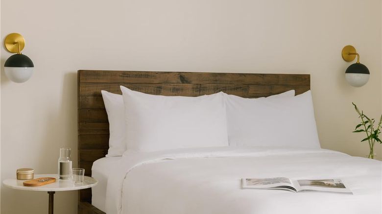 <b>Washington Park Hotel South Beach Room</b>. Images powered by <a href="https://iceportal.shijigroup.com/" title="IcePortal" target="_blank">IcePortal</a>.