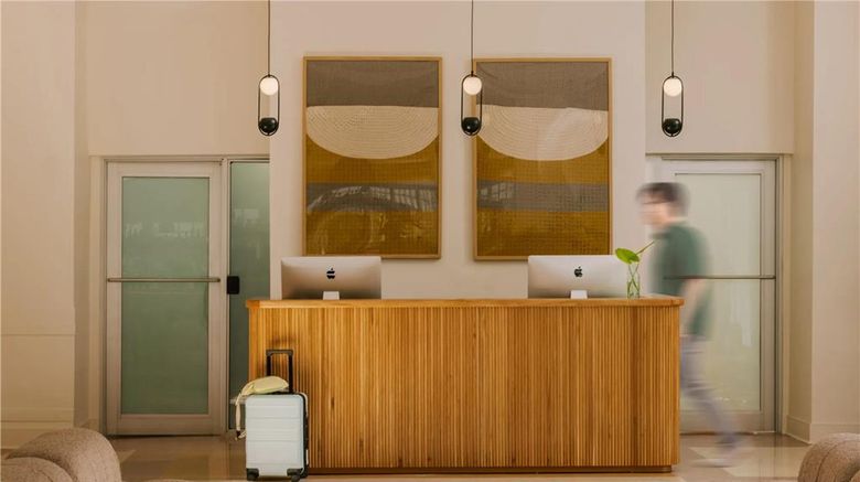 <b>Washington Park Hotel South Beach Lobby</b>. Images powered by <a href="https://iceportal.shijigroup.com/" title="IcePortal" target="_blank">IcePortal</a>.