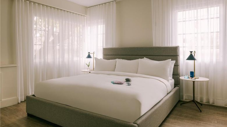 <b>Washington Park Hotel South Beach Room</b>. Images powered by <a href="https://iceportal.shijigroup.com/" title="IcePortal" target="_blank">IcePortal</a>.
