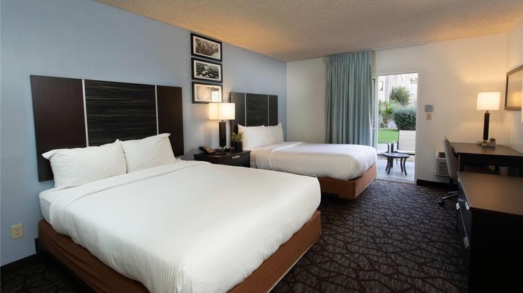 Silver Sevens Hotel & Casino Room