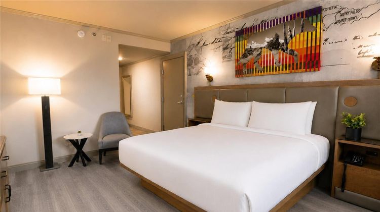 Silver Sevens Hotel & Casino Room