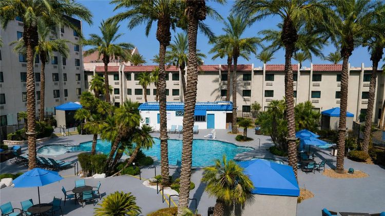 Silver Sevens Hotel & Casino Pool