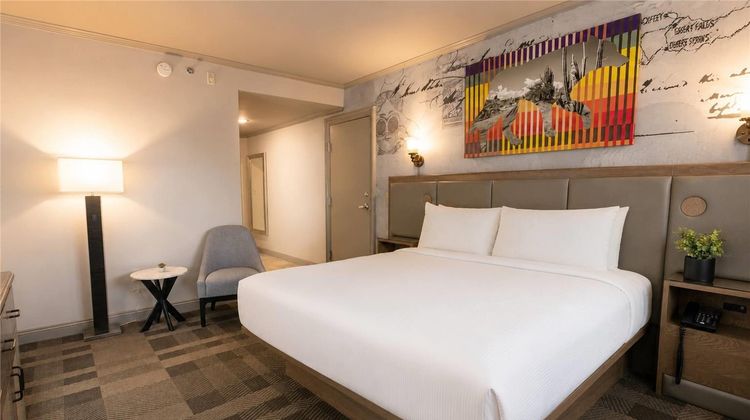Silver Sevens Hotel & Casino Room
