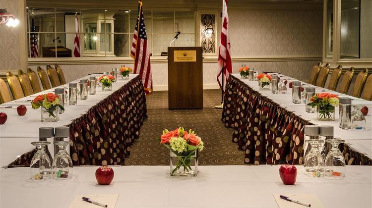 Beacon Hotel & Corporate Quarters Ballroom