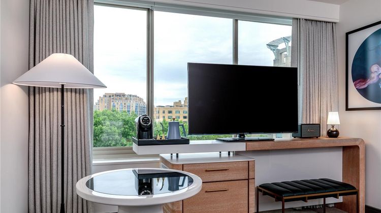 The Beacon at Embassy Row Room
