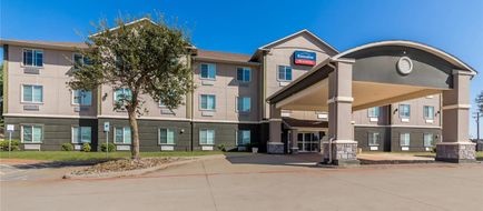 Quality Inn & Suites Marlin Exterior
