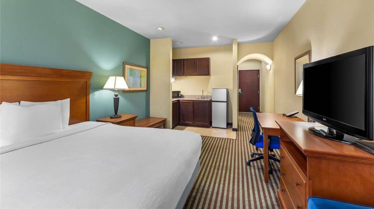 Quality Inn & Suites Marlin Suite
