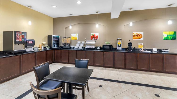 Quality Inn & Suites Marlin Restaurant