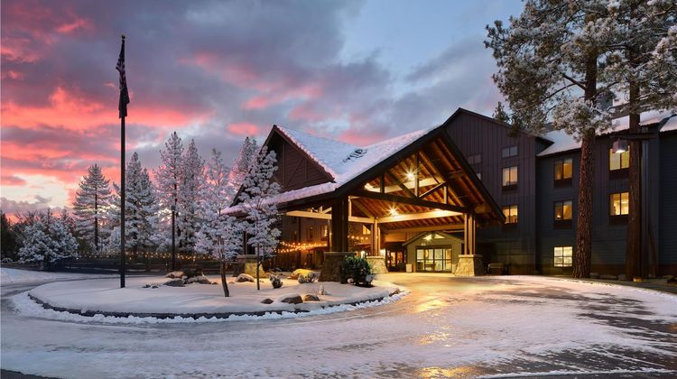 Martis Valley Lodge Exterior