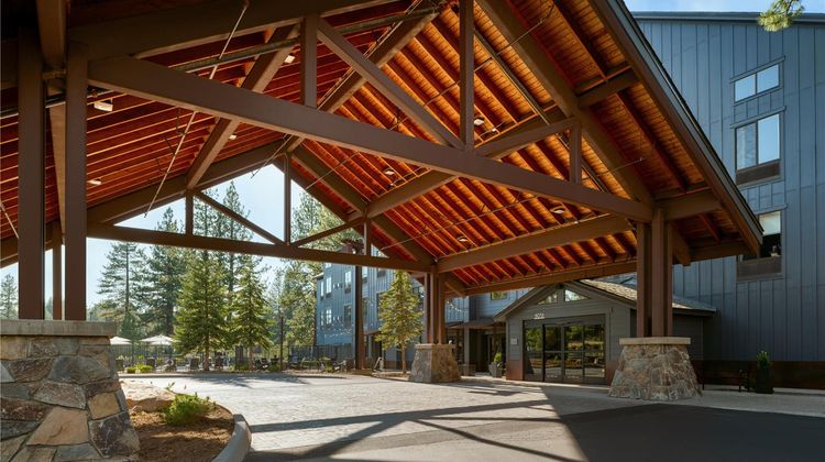 Martis Valley Lodge Exterior