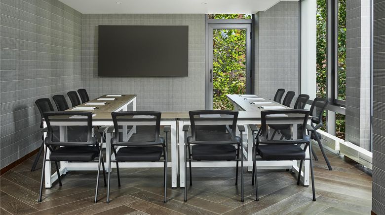 <b>The George Manhattan Tapestry Collection Meeting</b>. Images powered by <a href="https://iceportal.shijigroup.com/" title="IcePortal" target="_blank">IcePortal</a>.