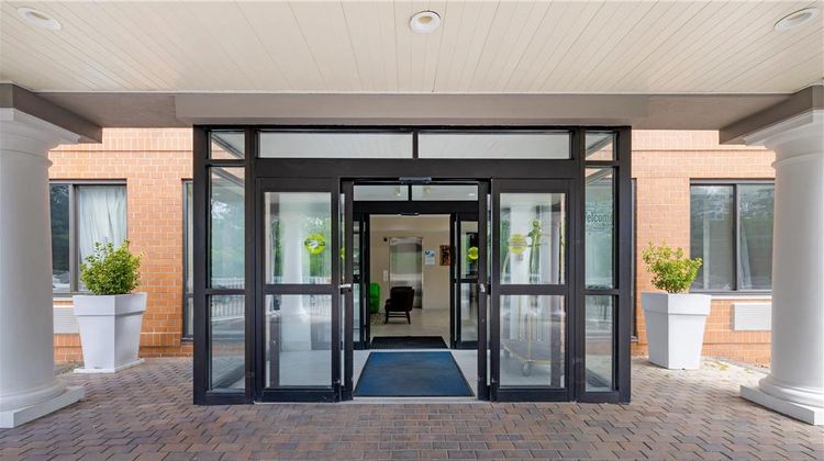 Country Inn & Suites by Radisson, Staten Exterior