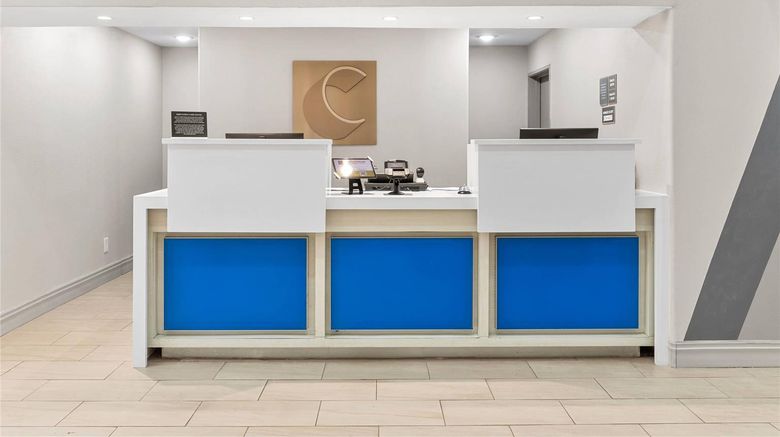 <b>Comfort Inn & Suites Tyler Lindale Lobby</b>. Images powered by <a href="https://iceportal.shijigroup.com/" title="IcePortal" target="_blank">IcePortal</a>.
