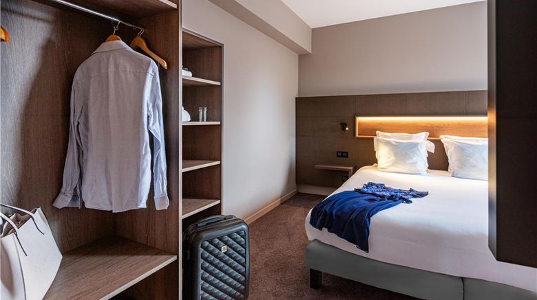 <b>Hotel L'Europe Colmar BW Signature Coll Room</b>. Images powered by <a href="https://iceportal.shijigroup.com/" title="IcePortal" target="_blank">IcePortal</a>.