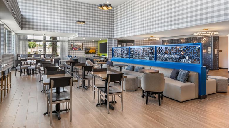 <b>Best Western Plus Rialto Restaurant</b>. Images powered by <a href="https://iceportal.shijigroup.com/" title="IcePortal" target="_blank">IcePortal</a>.