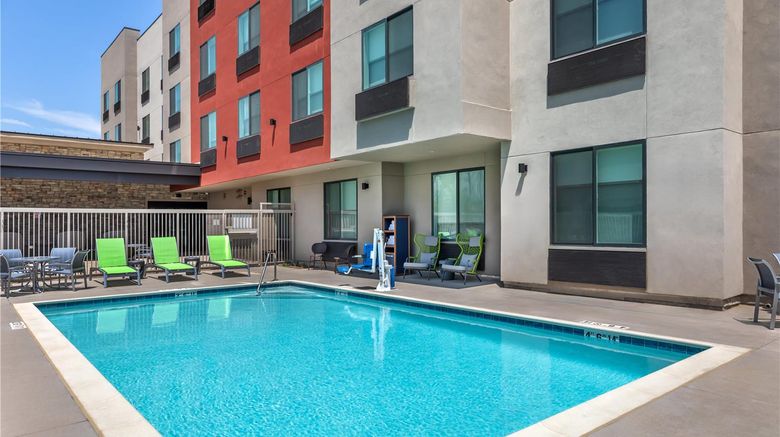 <b>Best Western Plus Rialto Pool</b>. Images powered by <a href="https://iceportal.shijigroup.com/" title="IcePortal" target="_blank">IcePortal</a>.
