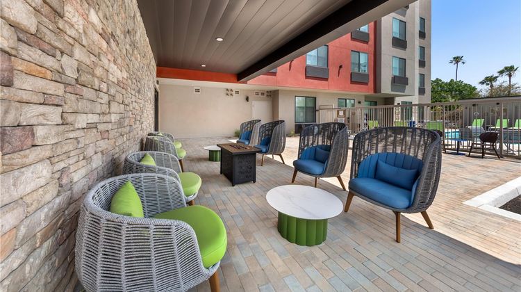 Best Western Plus Rialto Pool