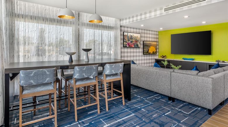 <b>Best Western Plus Rialto Lobby</b>. Images powered by <a href="https://iceportal.shijigroup.com/" title="IcePortal" target="_blank">IcePortal</a>.