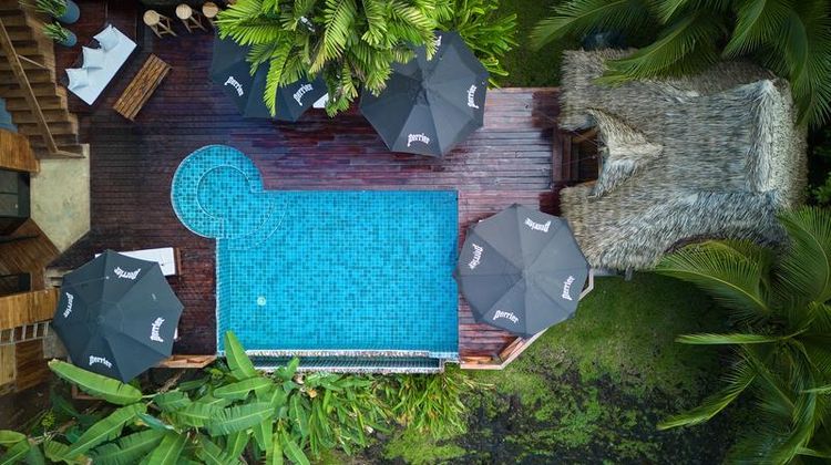 Popa Paradise Beach Resort Pool