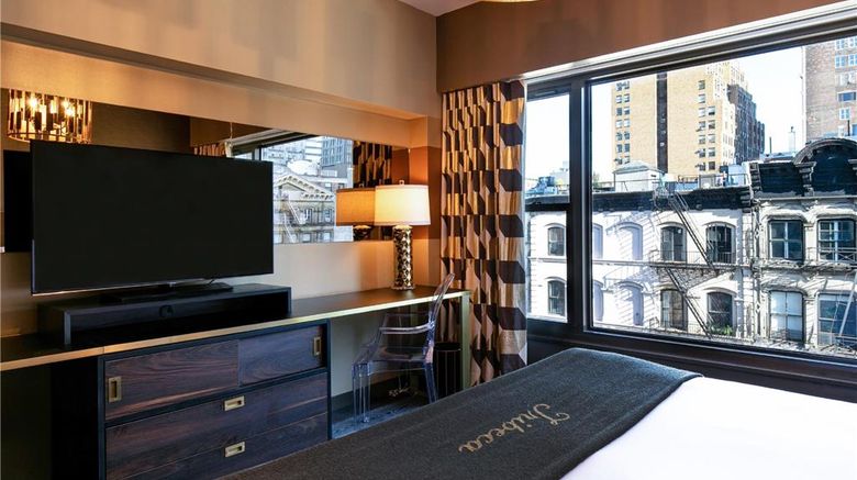 <b>The Roxy Hotel New York Room</b>. Images powered by <a href="https://iceportal.shijigroup.com/" title="IcePortal" target="_blank">IcePortal</a>.