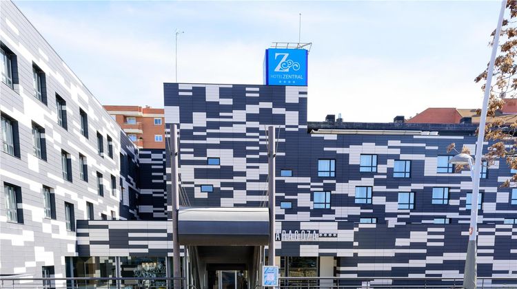 Hotel Zentral Ave Exterior