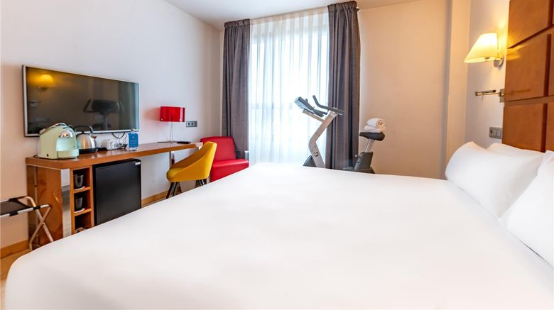 <b>Hotel Zentral Ave Room</b>. Images powered by <a href="https://iceportal.shijigroup.com/" title="IcePortal" target="_blank">IcePortal</a>.