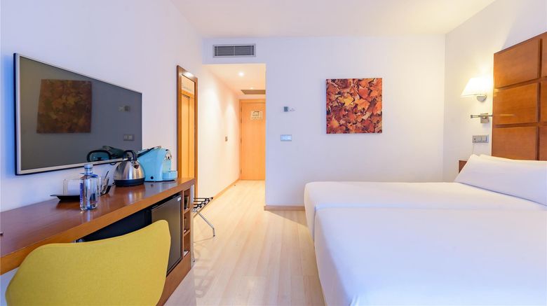 <b>Hotel Zentral Ave Room</b>. Images powered by <a href="https://iceportal.shijigroup.com/" title="IcePortal" target="_blank">IcePortal</a>.