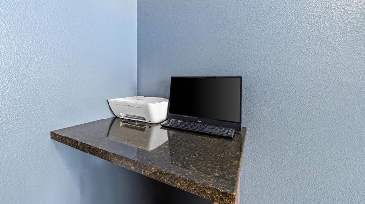 Quality Inn & Suites Victorville Other