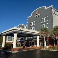 Comfort Inn & Suites North Charleston
