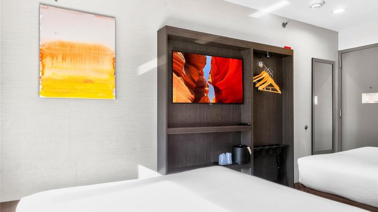 <b>Times Square West Hotel, BW Signature Room</b>. Images powered by <a href="https://iceportal.shijigroup.com/" title="IcePortal" target="_blank">IcePortal</a>.