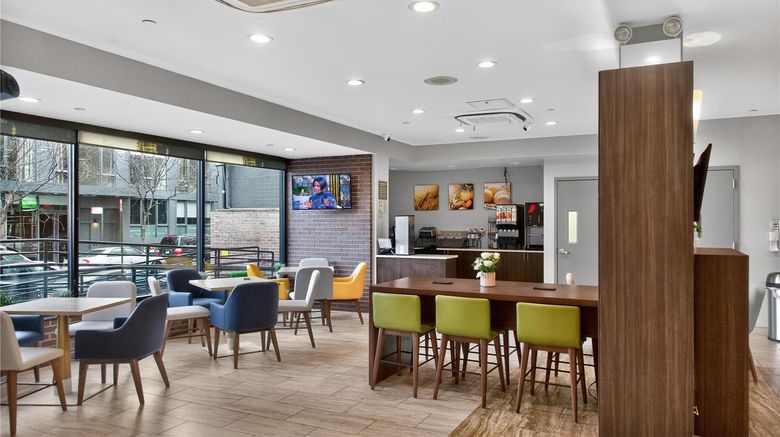<b>Times Square West Hotel, BW Signature Restaurant</b>. Images powered by <a href="https://iceportal.shijigroup.com/" title="IcePortal" target="_blank">IcePortal</a>.