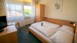 <b>Hotel Braun Room</b>. Images powered by <a href="https://iceportal.shijigroup.com/" title="IcePortal" target="_blank">IcePortal</a>.