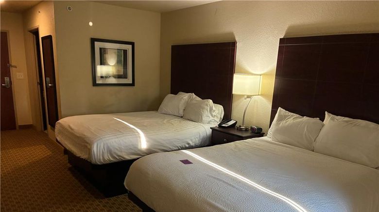 <b>SureStay by Best Western Salem Room</b>. Images powered by <a href="https://iceportal.shijigroup.com/" title="IcePortal" target="_blank">IcePortal</a>.