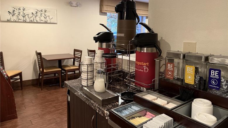 <b>SureStay by Best Western Roseburg Restaurant</b>. Images powered by <a href="https://iceportal.shijigroup.com/" title="IcePortal" target="_blank">IcePortal</a>.