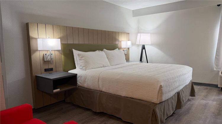 Wingate by Wyndham Jacksonville FL Room