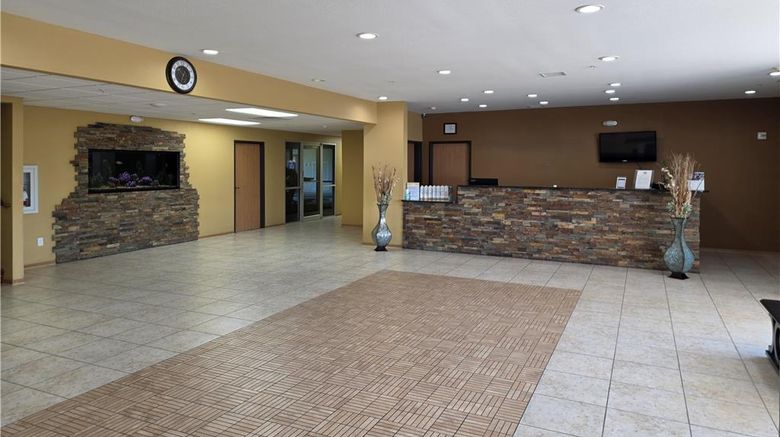 <b>SureStay Studio By Best Western El Dorad Lobby</b>. Images powered by <a href="https://iceportal.shijigroup.com/" title="IcePortal" target="_blank">IcePortal</a>.