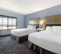 Wyndham Garden Appleton Room