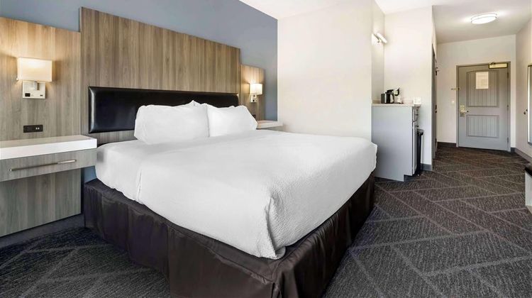 Wyndham Garden Appleton Room